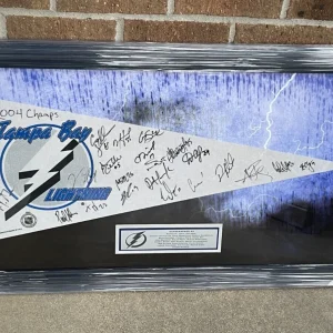 2004 Tampa Bay Lightning Stanley Cup Champs Team Signed Framed Pennant JSA COA