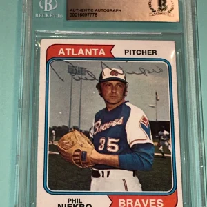 PHIL NIEKRO Signed 1974 TOPPS Card #29 Beckett Authenticated BAS