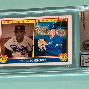PHIL NIEKRO Signed 1983 TOPPS Card #411 Beckett Authenticated BAS AUTO 10