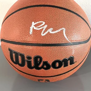 Richard Hamilton Hand Signed Wilson NBA Basketball Detroit Pistons Beckett Cert