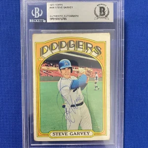 1972 TOPPS STEVE GARVEY DODGERS SIGNED AUTOGRAPHED AUTO CARD #686 BECKETT AUTH