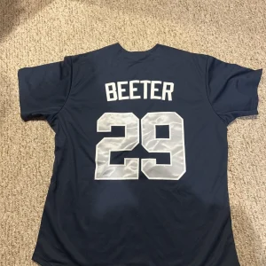 NEW YORK YANKEES CLAYTON BEETER SIZE LARGE L JERSEY BASEBALL BLUE NEVER WORN