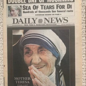 MOTHER TERESA DIES LOT OF 6 DIFFERENT NEW YORK NEWSPAPERS FROM 1997 RARE