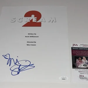 TORI SPELLING SIGNED SCREAM 2 FULL MOVIE SCRIPT AUTOGRAPHED JSA COA