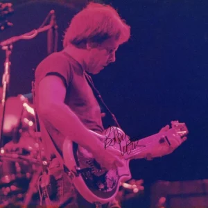 Bob Weir of Grateful Dead Signed Autograph 8x10 Photo w/ Beckett COA