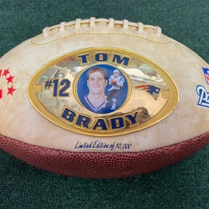 TOM BRADY #12 NEW ENGLAND PATRIOTS GOLD LIMITED EDITION STATE BALL FULL SIZE