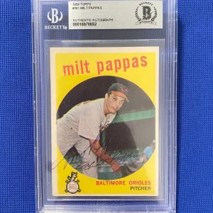 1959 TOPPS MILT PAPPAS ORIOLES SIGNED AUTOGRAPHED AUTO CARD #391 BECKETT AUTH