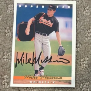 SIGNED MIKE MUSSINA 1993 UPPER DECK BASEBALL CARD AUTOGRAPHED - HOF - ORIOLES
