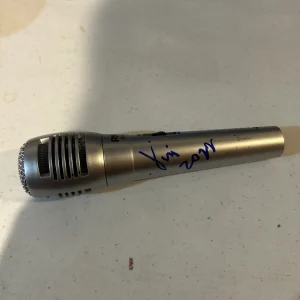 VINNIE DOMBROSKI SPONGE SIGNED AUTOGRAPH MICROPHONE ACOA ROCK STAR