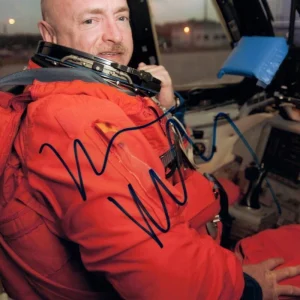 Senator Mark Kelly Signed Autograph 8x10 Photo - Former NASA Astronaut Beckett