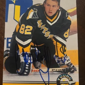 1992-93 UPPER DECK HOCKEY MARTIN STRAKA ROOKIE SIGNED AUTOGRAPHED CARD PENGUINS