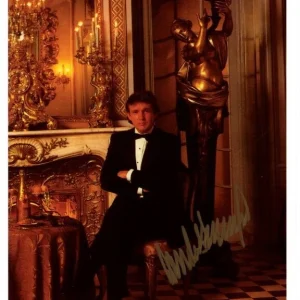 DONALD TRUMP signed autographed 8x10 photo