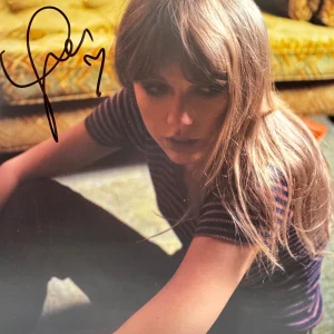 TAYLOR SWIFT Signed Vinyl LP Insert "Midnights" Brown Marble Vinyl JSA COA