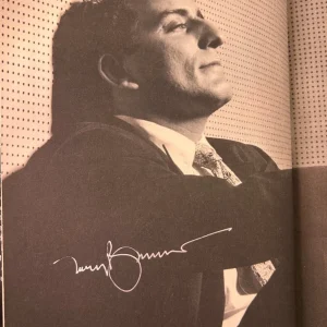 TONY BENNETT Signed Autograph Book "The Good Life" JSA COA