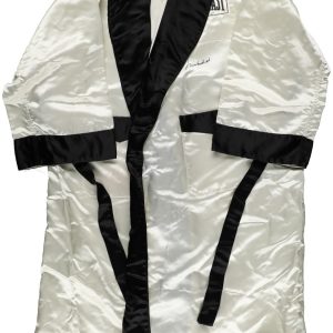 Muhammad Ali Signed Everlast Boxing Robe PSA DNA Graded 9 MINT