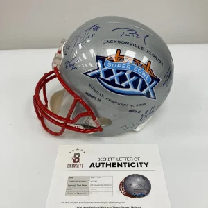 2004 New England Patriots Super Bowl Champs Team Signed Helmet Tom Brady Beckett