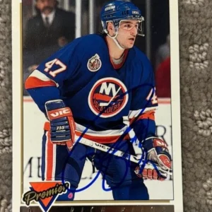 1993-94 (ISLANDERS) Topps Premier Gold #417 Rich Pilon signed autographed card