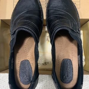 EARTH ORIGINS BLACK AMERICANA MEADOW SLIP ON LOAFER SHOES 11 GREAT CONDITION