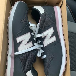 NEW BALANCE 510 WOMEN'S WALKING SNEAKERS 11 PRE-OWNED GREAT CONDITION