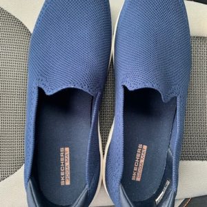 SKECHERS PERFORMANCE GO WALK GRAY SNEAKERS 11 PRE-OWNED GREAT CONDITION