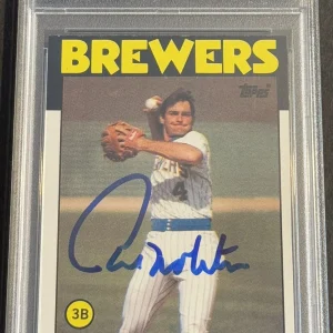 Paul Molitor Signed Auto 1986 Topps Base Card Milwaukee Brewers PSA/DNA Slab