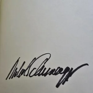 ARNOLD SCHWARZENEGGER SIGNED AUTOGRAPHED BE USEFUL SEVEN TOOLS FOR LIFE BOOK 8