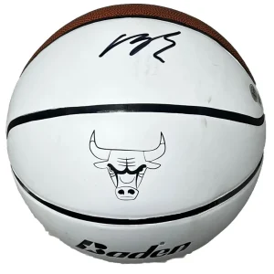 MATAS BUZELIS signed (Chicago Bulls) Logo F/S basketball BECKETT BM02769