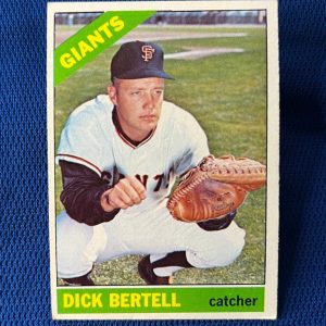 VINTAGE 1966 TOPPS DICK BERTELL SAN FRANCISCO GIANTS CARD #587 HIGH NUMBER