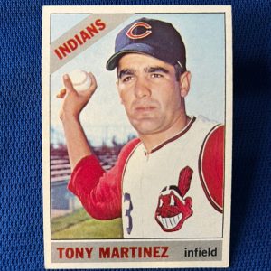 VINTAGE 1966 TOPPS TONY MARTINEZ CLEVELAND INDIANS CARD #581 HIGH NUMBER