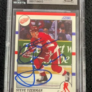 Steve Yzerman Signed 1990/91 Score Card #3 Beckett Certified