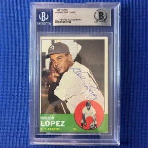 1963 TOPPS HECTOR LOPEZ NEW YORK YANKEES SIGNED AUTOGRAPHED CARD #92 BECKETT