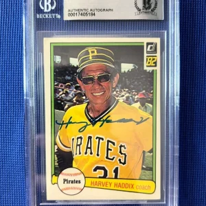 1982 DONRUSS HARVEY HADDIX PITTSBURGH PIRATES SIGNED AUTOGRAPHED #651 BECKETT