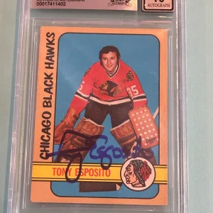 TONY ESPOSITO Signed 1972-73 TOPPS Card #20 Beckett Auth BAS AUTO 10