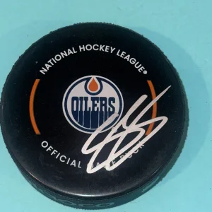 STUART SKINNER Signed Edmonton OILERS Official GAME Puck Beckett (BAS)