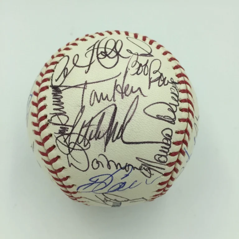PHILADELPHIA PHILLIES GREATS MULTI SIGNED VETERANS STADIUM BASEBALL 40 SIGNATURE COLLECTIBLE MEMORABILIA