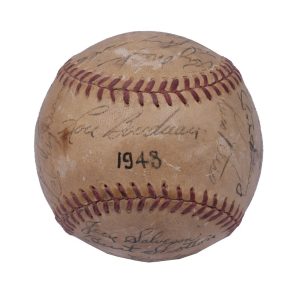 1948 Cleveland Indians World Series Champs Team Signed Baseball Beckett COA