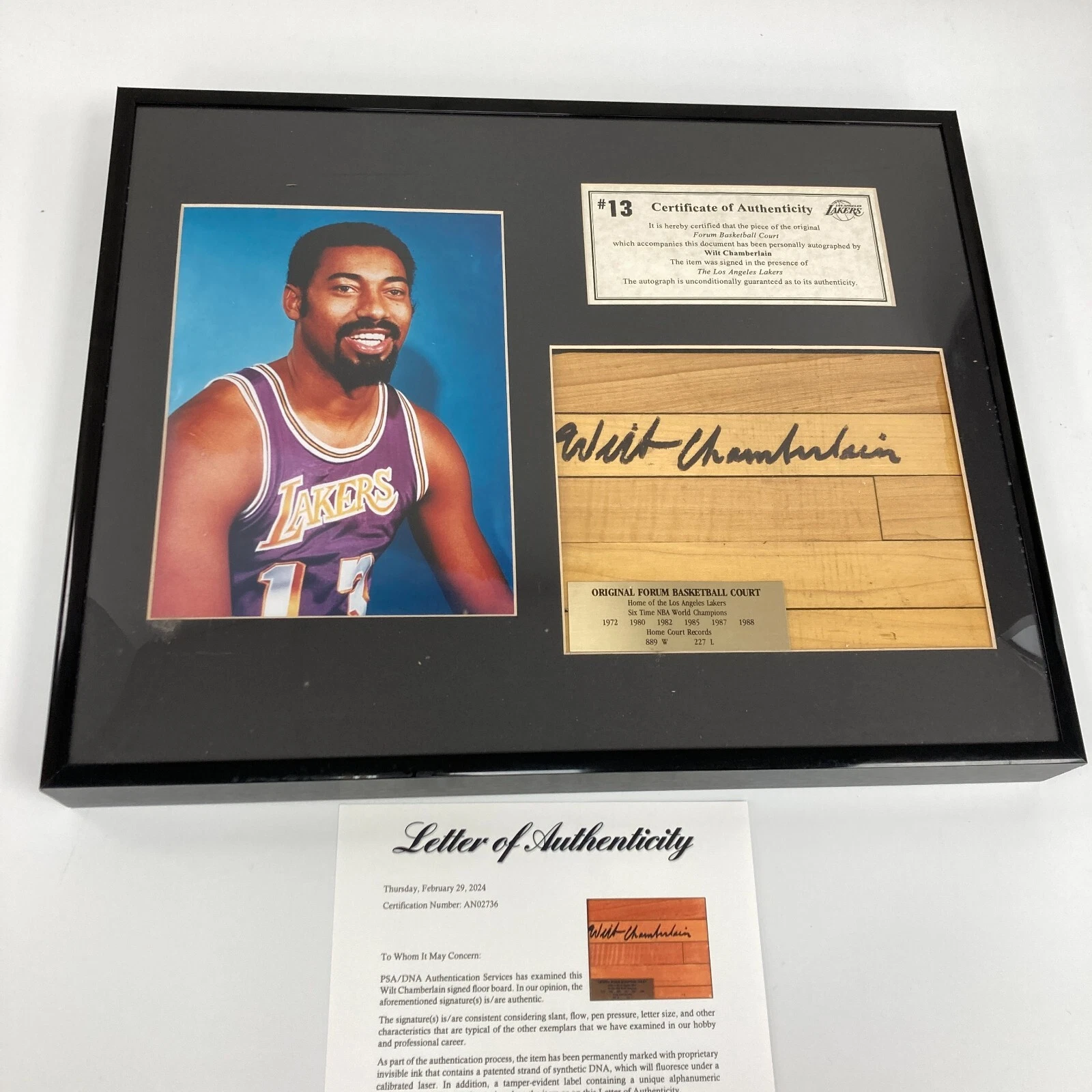 WILT CHAMBERLAIN signed autographed photo dunk COA Hologram
