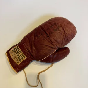 Irish Pat Murphy Signed Vintage 1950's Benlee Boxing Glove