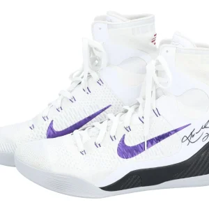 Kobe Bryant Photomatched 2014 Opening Night Game Used Signed Sneakers Beckett