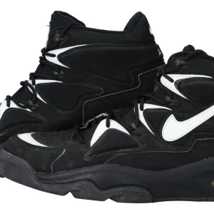 Dan Majerle 1994 Game-Used Twice-Signed Nike Sneakers PSA DNA & MEARS COA