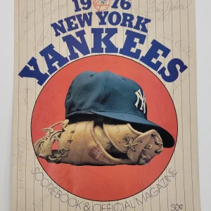 1976 New York Yankees Team Signed Scorebook Beckett COA