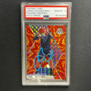 2019-20 Panini Mosaic #86 Jonas Valanciunas Signed Card AUTO 10 PSA Slabbed Griz