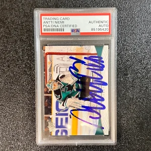 2011-12 Upper Deck #42 Antti Niemi signed card PSA/DNA Auto San Jose Sharks Slab