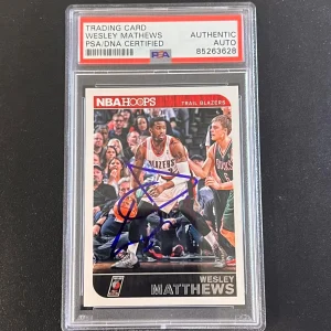 2014-15 Panini Hoops #76 Wesley Matthews Signed Card AUTO PSA Slabbed Trail Blaz