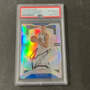 2019-20 Panini Prizm #76 Kristaps Porzingis Signed Card AUTO PSA Slabbed Maveric