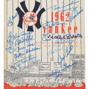 1962 New York Yankees Team Signed Yearbook Mickey Mantle 17 Sigs JSA COA