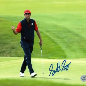 Scottie Scheffler Signed Autograph 8x10 Photo Masters Golf Champion Beckett COA