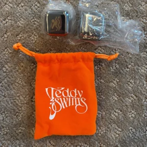 Teddy Swims Whisky Rocks Teddy Swims Wine Ice Cubes VIP Package Beer Ice Cubes