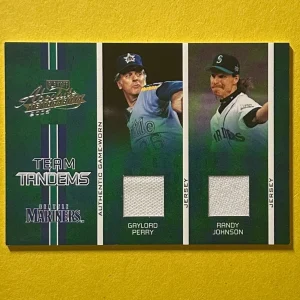 2005 PLAYOFF ABSOLUTE MEM GAYLORD PERRY RANDY JOHNSON DUAL RELIC /125 #TT-28