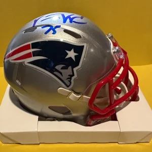 VINCE WILFORK NEW ENGLAND PATRIOTS SIGNED AUTOGRAPHED SILVER MINI HELMET BAS